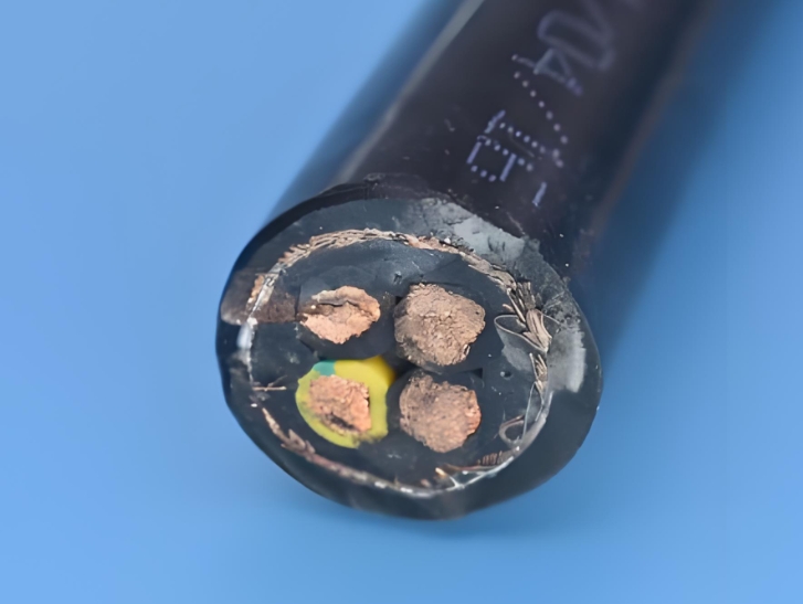 電線電纜生產(chǎn)工藝流程和結(jié)構(gòu)越復雜，疊加的層次就越多.jpg